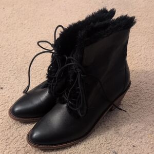 Kelsi Dagger Black 2" Heeled Boots Size 7.5